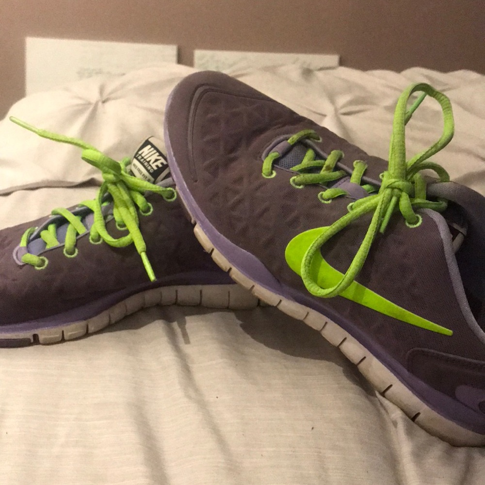 Nike free fit 2